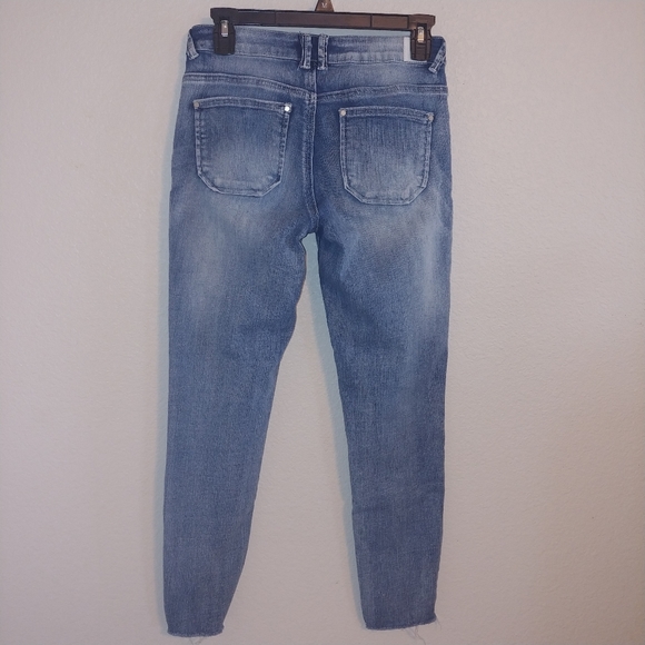 Rewind studded pearl embellishment raw hem jeans - Picture 4 of 8